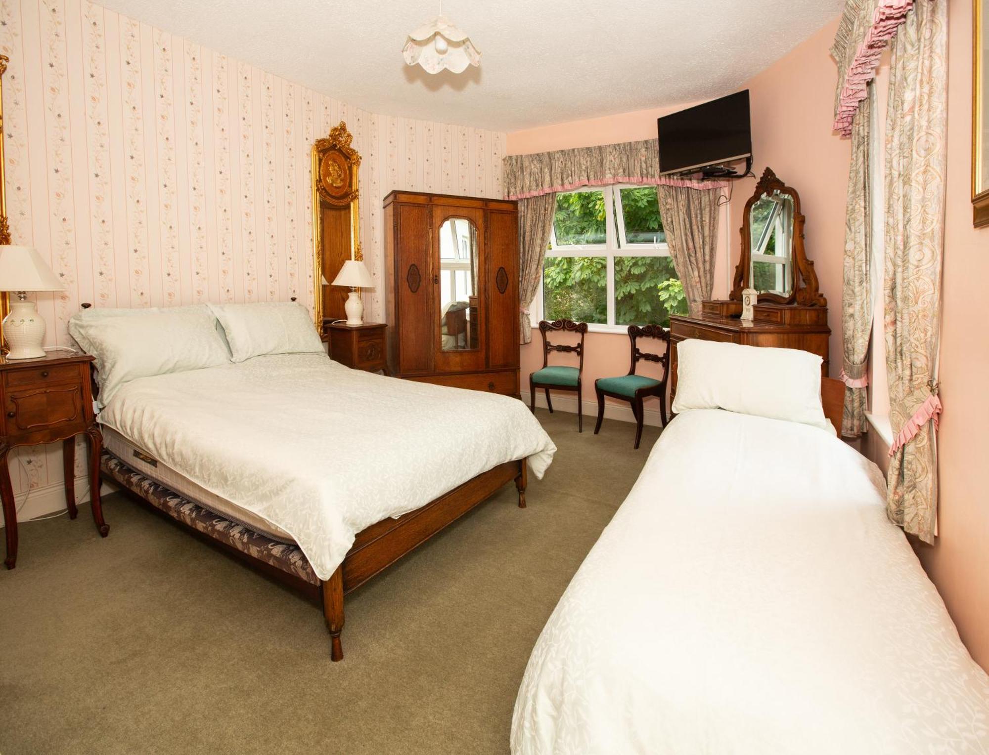 Inniskeen Gleneven Guest House المظهر الخارجي الصورة